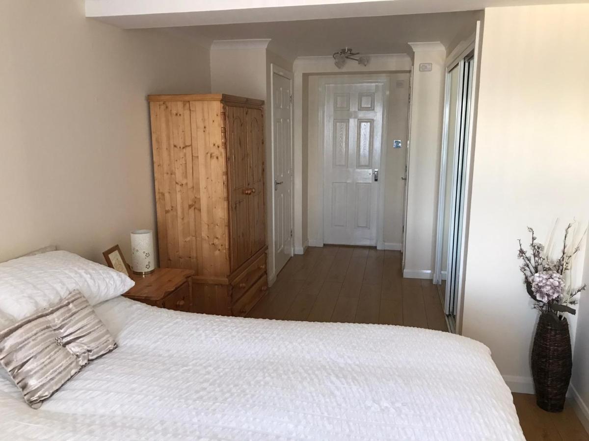 Beautiful 3-Bed Apartment In Gourock Eksteriør bilde