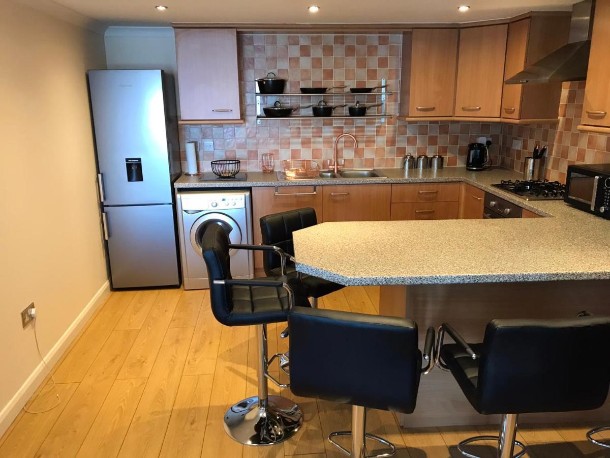 Beautiful 3-Bed Apartment In Gourock Eksteriør bilde
