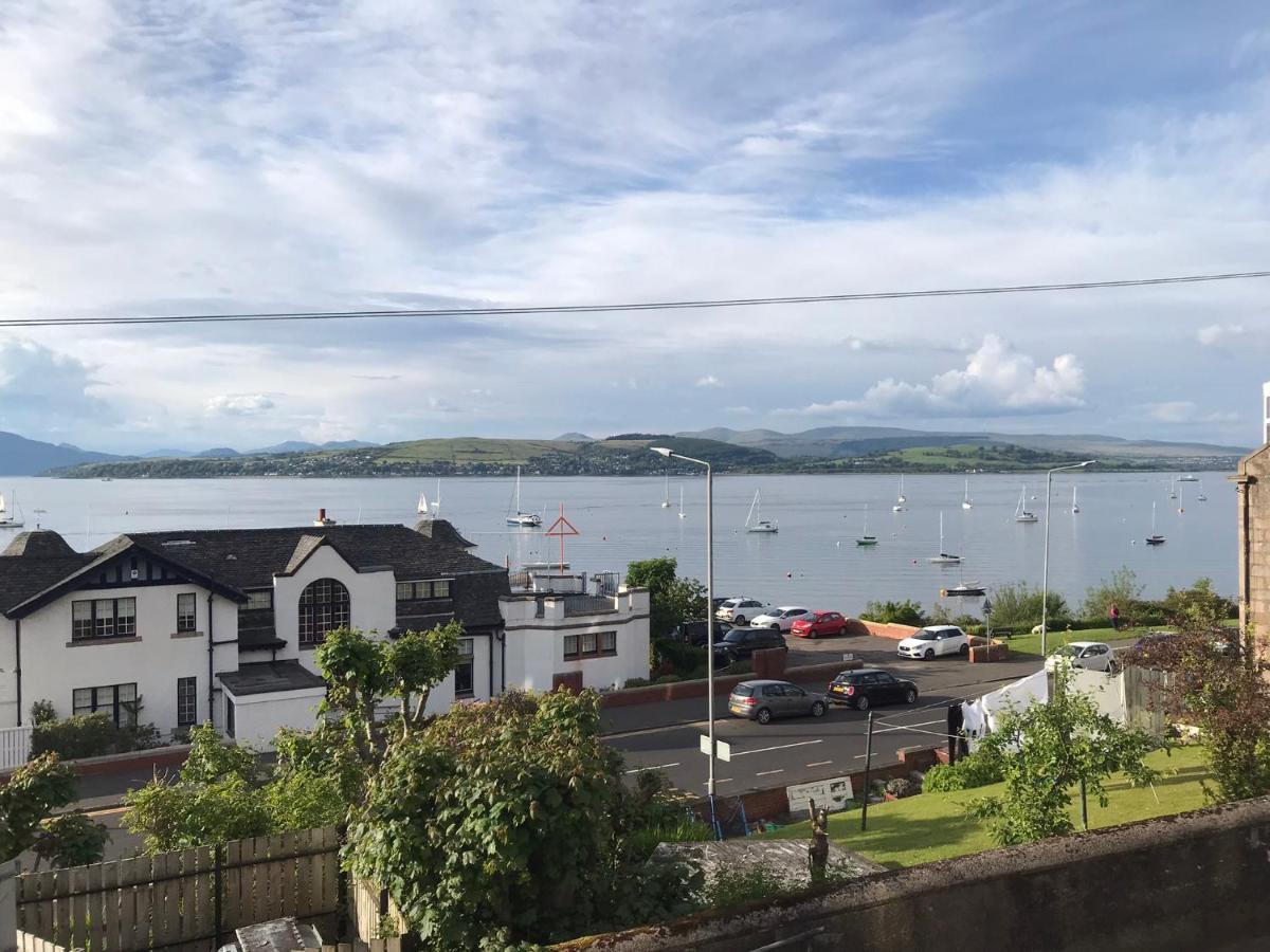 Beautiful 3-Bed Apartment In Gourock Eksteriør bilde