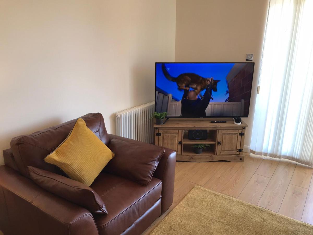 Beautiful 3-Bed Apartment In Gourock Eksteriør bilde