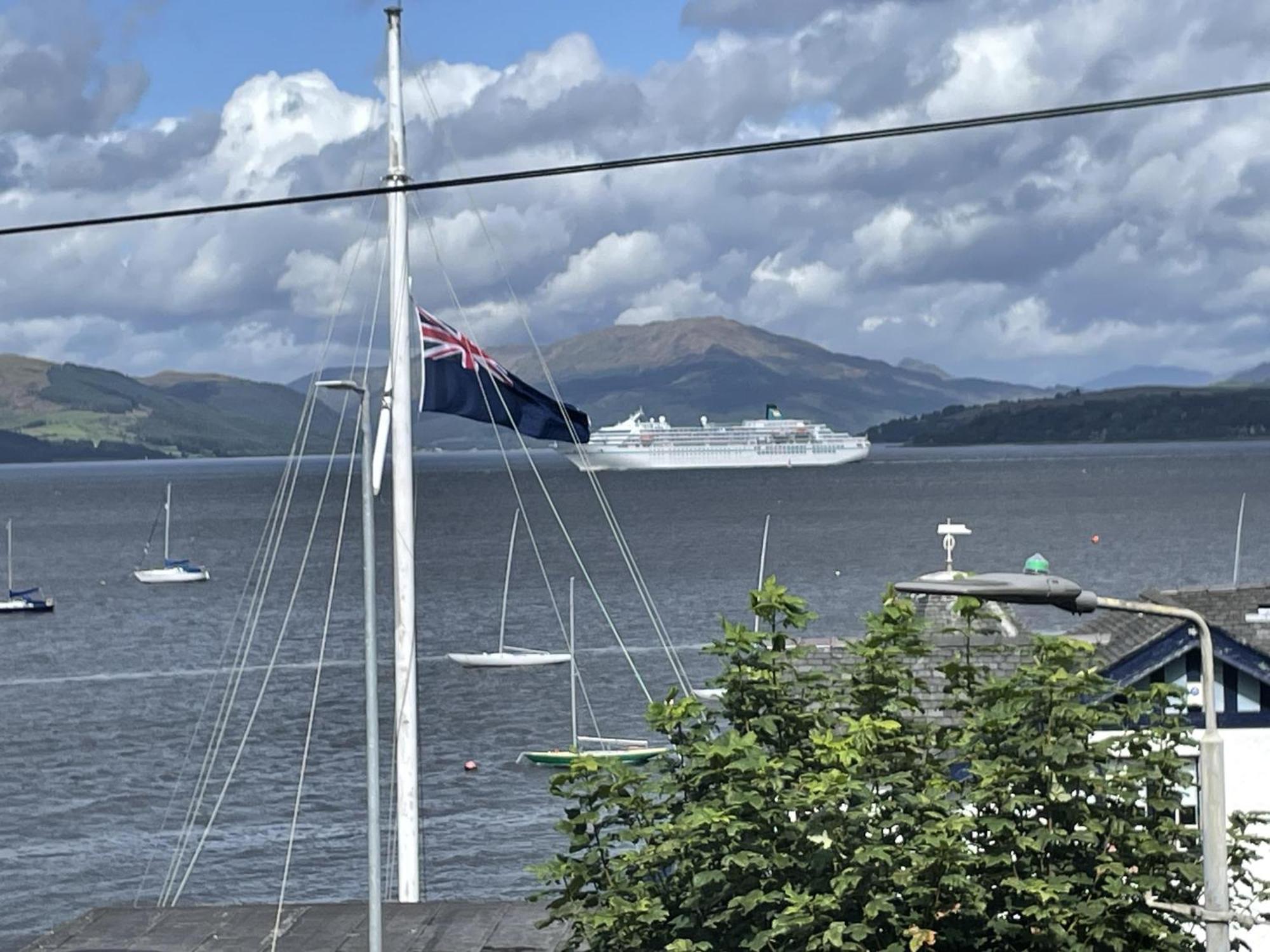 Beautiful 3-Bed Apartment In Gourock Eksteriør bilde